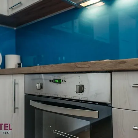 Red Apartament