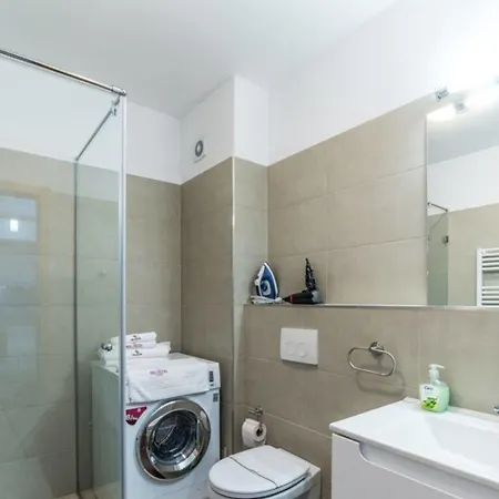 Apartament Red *