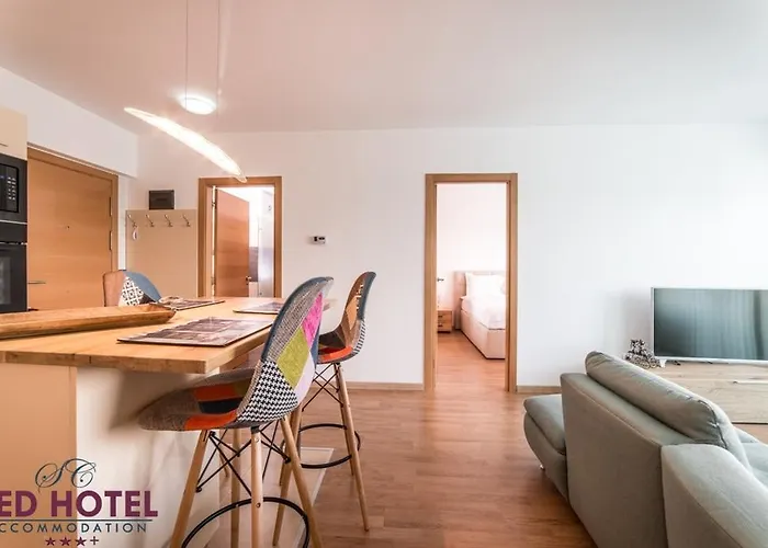 Red * クルージュ＝ナポカ